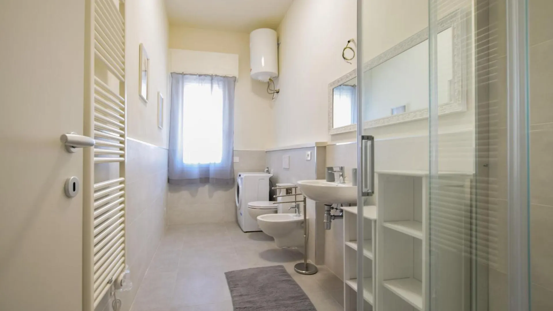 Lovely Apartment In Lido Di Camaiore With Wifi
