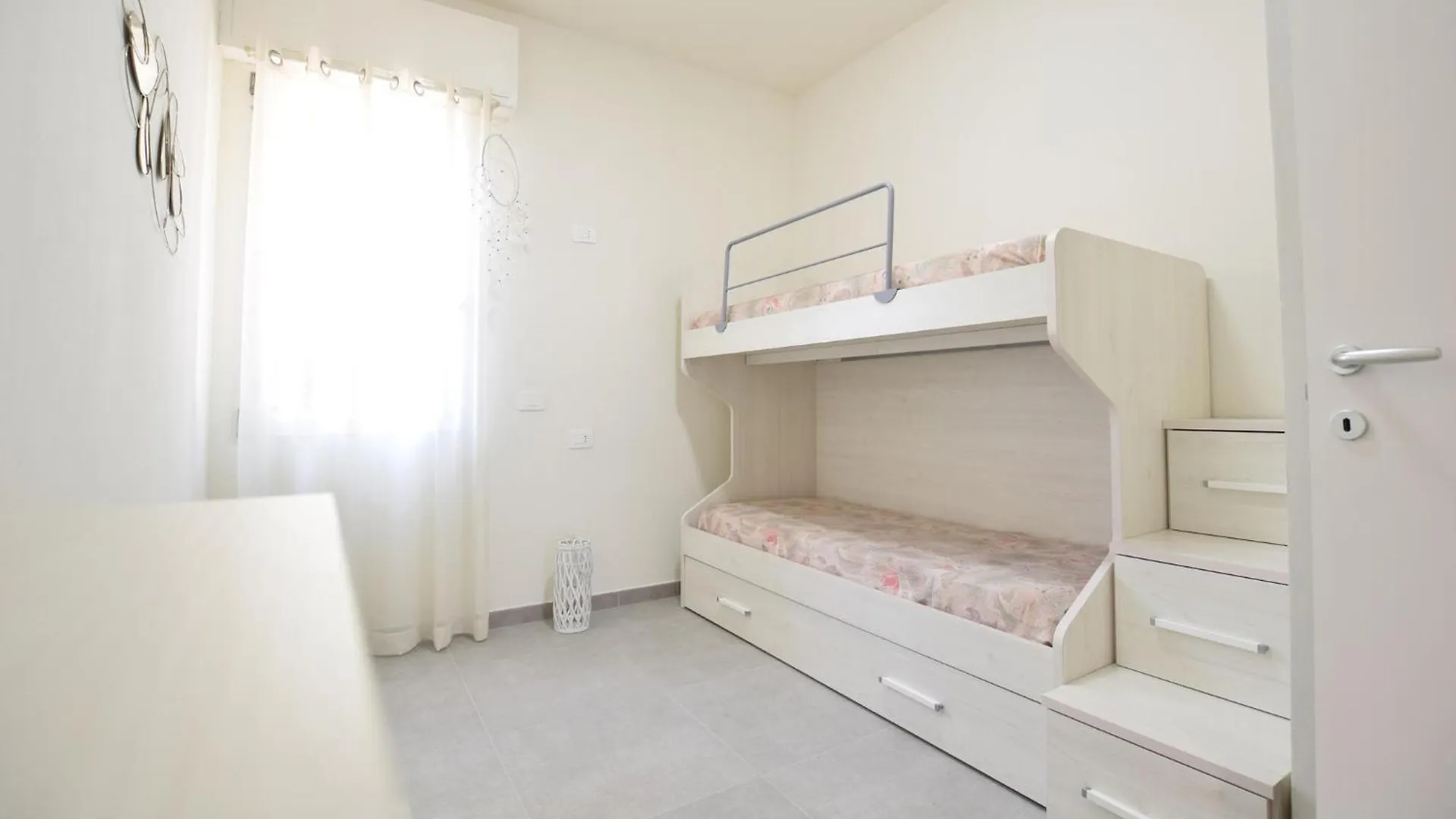 Lovely Apartment In Lido Di Camaiore With Wifi